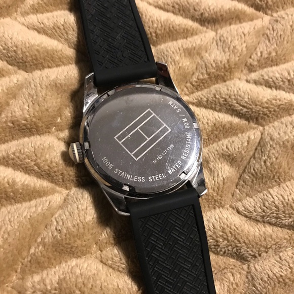 Tommy Hilfiger watch - Picture 7 of 7